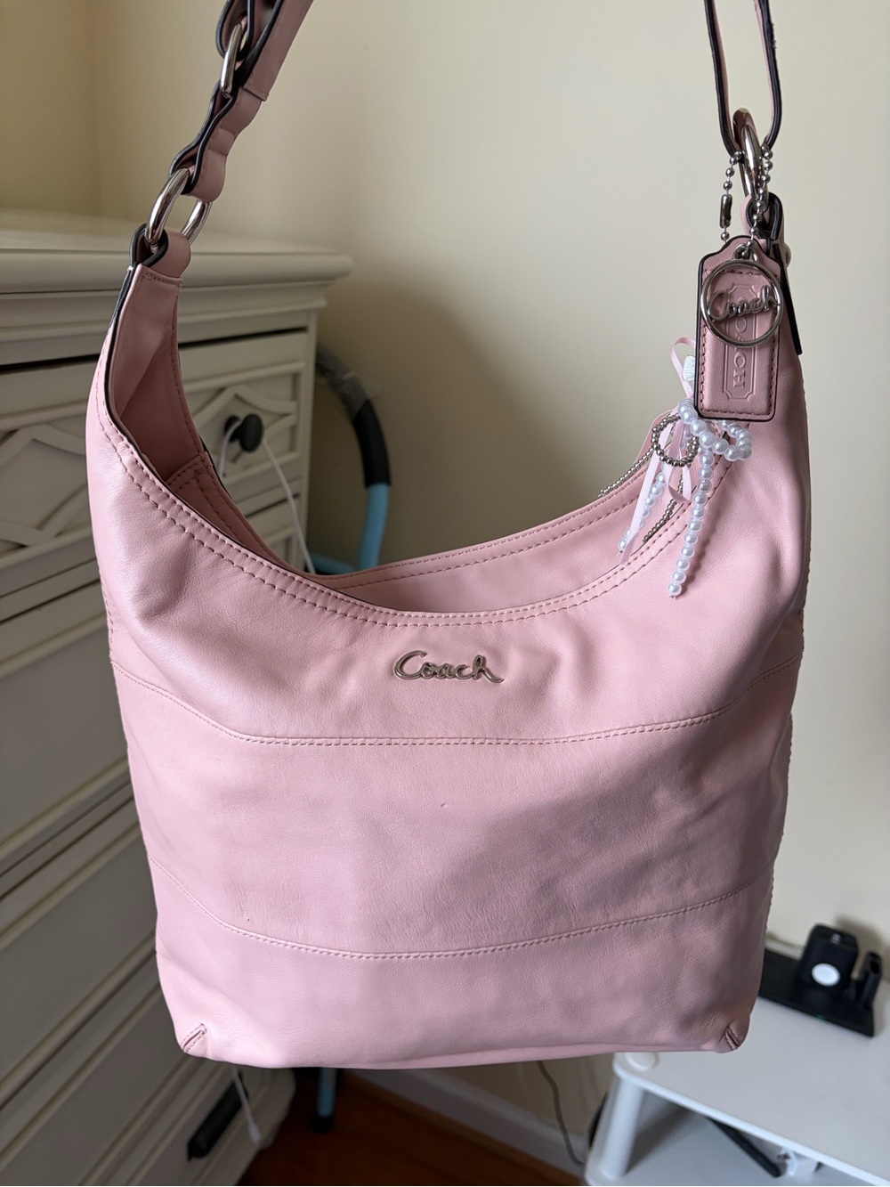 🩷 Coach Leather Pieced Duffle Shoulder Bag in blush pink 🩷